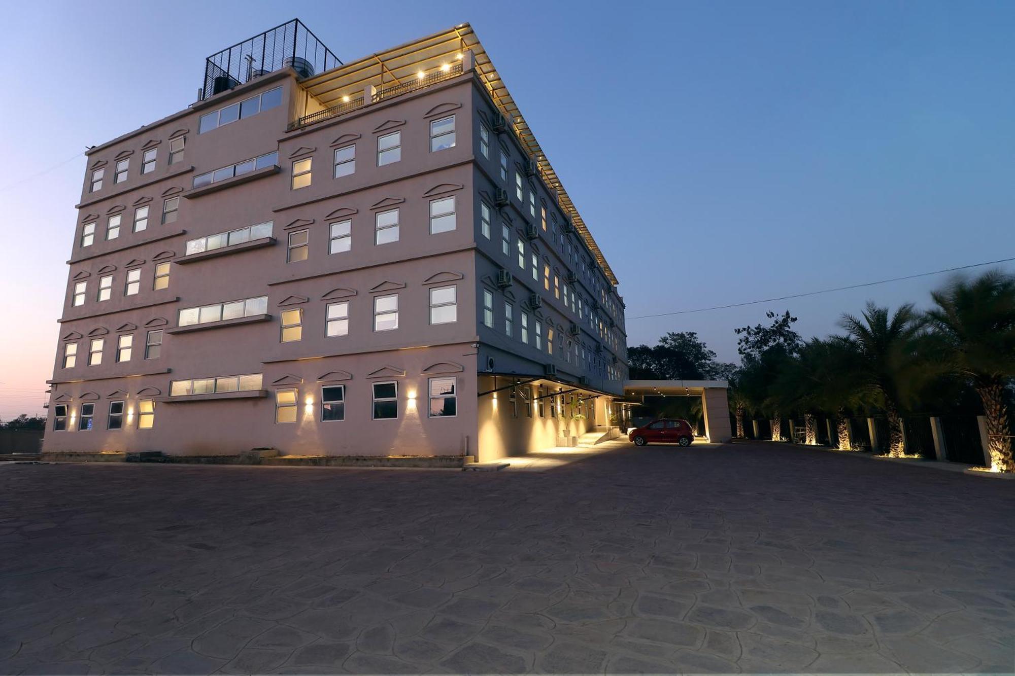 Landmark Bhairahawa Hotel Exterior photo